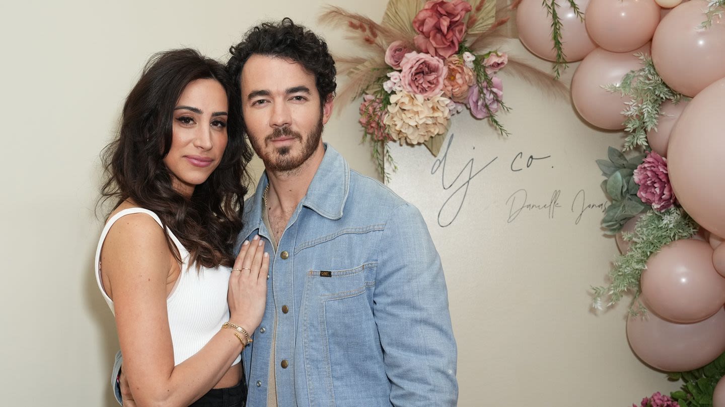 'Claim to Fame' Host Kevin Jonas' Wife Didn't Recognize Him When They Met on Vacation