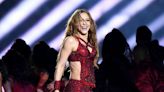 Shakira's Quick 6-Move Core Workout Is Harder Than It Looks