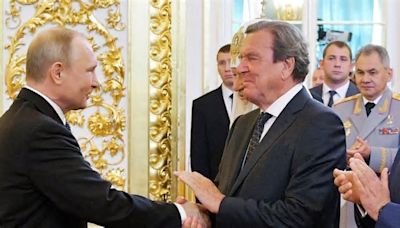 Gerhard Schröder wird 80: Tino Chrupalla lobt Partnerschaft mit Russland