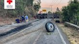 Volcadura de autobús en Malinalco deja 14 muertos y 31 heridos; pasajeros iban a Chalma