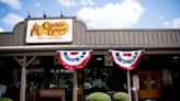 What's on Cracker Barrel's Thanksgiving to-go menu? Here's what to order, when and what to know.