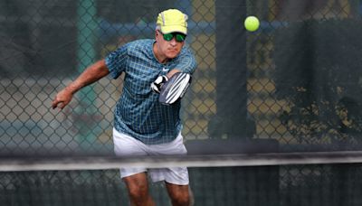 Cerabino: Is the pickleball craze calling you? I dink you should find out