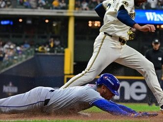 Jose Iglesias' head-first slide into first base sparks Mets' five-run inning in Game 1 win