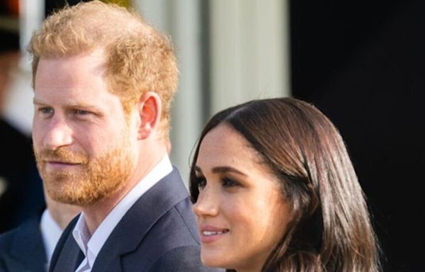 Loose Women host's cutting 11-word dig at Meghan and Harry after Charles's move