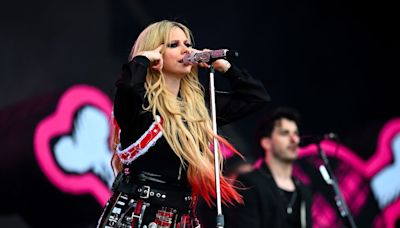 Glastonbury fans slam 'criminal' Avril Lavigne stage choice