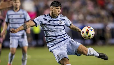 Alan Pulido rescató a Sporting Kansas City con un gol agónico - La Opinión