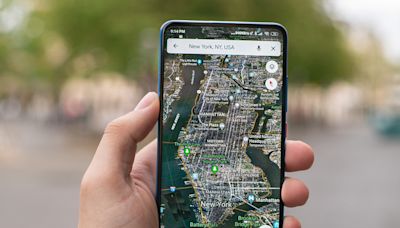 Google Maps tweaks UI to waste less screen space