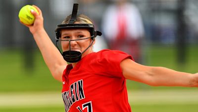 Behind Shae Johnson, Mundelein has lost just once. ‘Without her, we don’t go.’ And the Mustangs keep going.