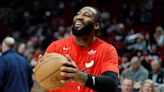 Andre Drummond injury update: Bulls center leaves game in wheelchair shortly after botched dunk attempt | Sporting News