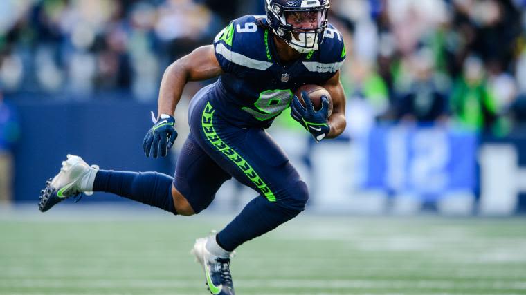 Seahawks stud Ken Walker looks like a soldier from the future in workout videos | Sporting News