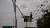Se cumplen 10 días sin servicio eléctrico para miles de personas en Houston tras el huracán Beryl