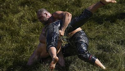 In pictures: Oiled up fighters clash in 663rd Turkish wrestling championship