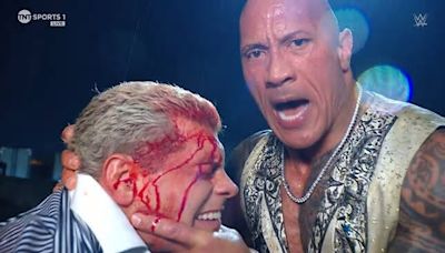 WWE: The Rock promette di perseguitare Cody Rhodes per il resto della sua vita