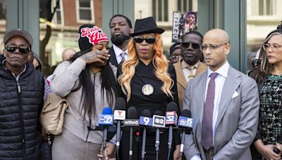 Family of Dexter Reed, killed after Chicago police fired 96 shots during traffic stop, files wrongful death suit