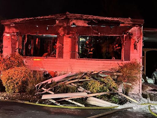 1 dead following overnight mobile home fire in Pleasanton