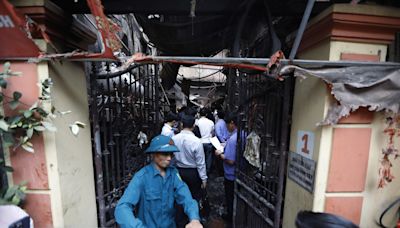 Al menos 14 muertos por un incendio en un edificio en Hanói