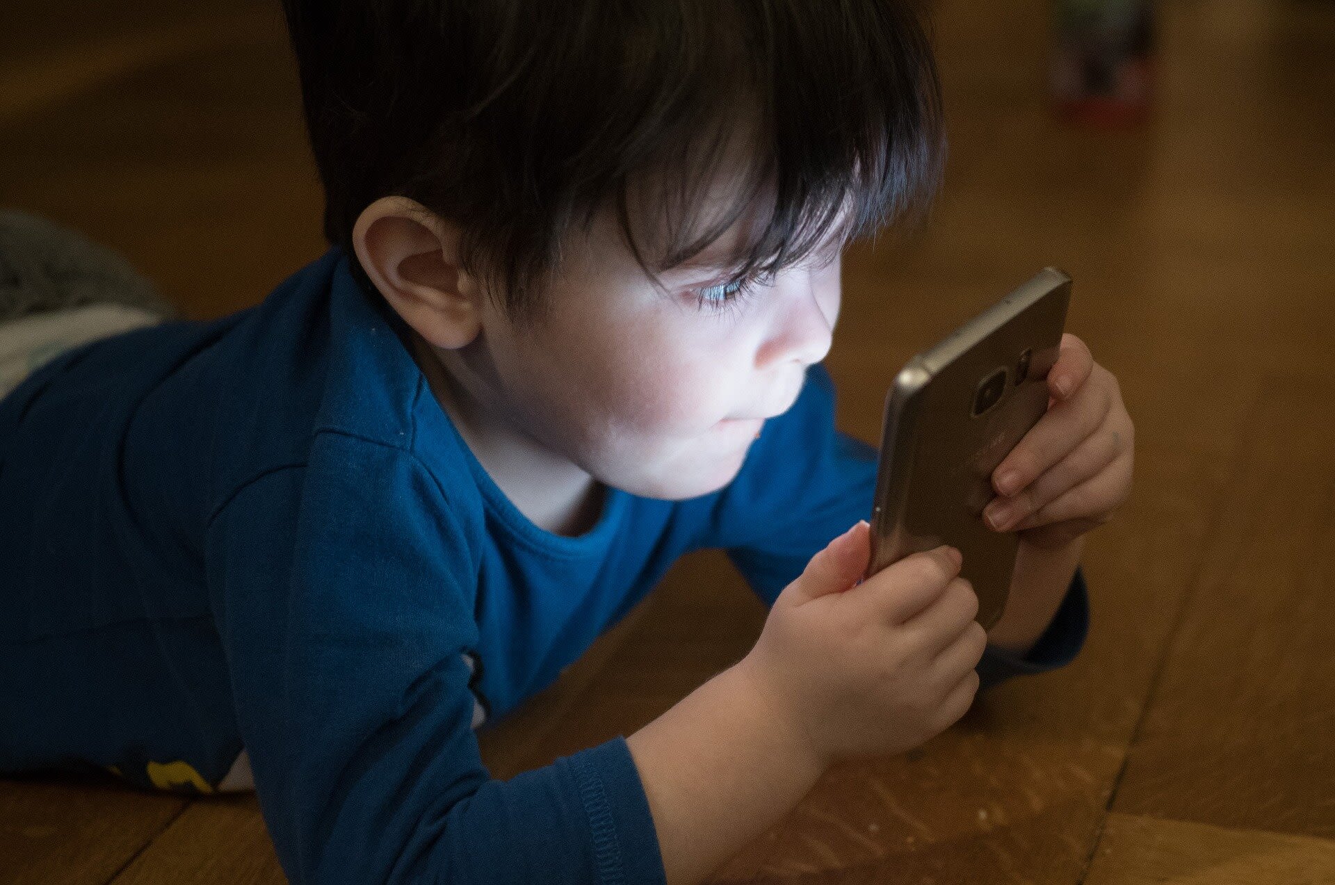 Does social media rewire kids' brains?