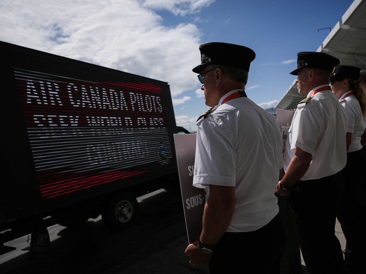 Howard Levitt: Air Canada pilots strike cries out for federal intervention, but politics might get in the way