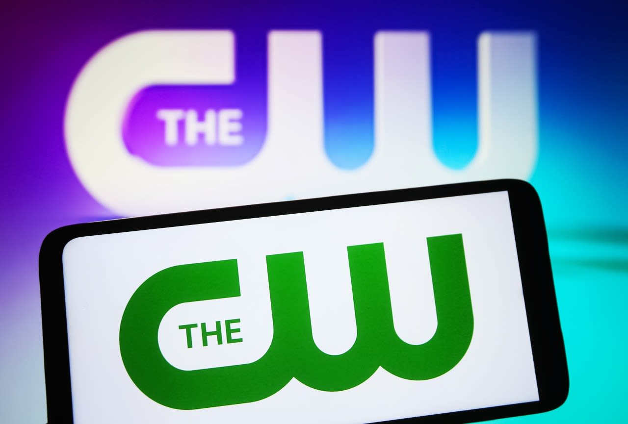 Wintrust Business Minute: CW programming to return to WGN-TV in September