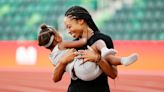 Allyson Felix quiere "hacer más fácil" la vida a las atletas madres
