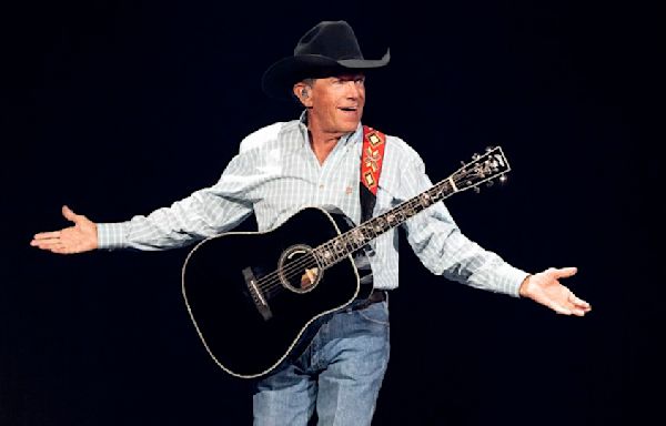 George Strait tops one of the most successful live bands in history to set new US concert attendance record