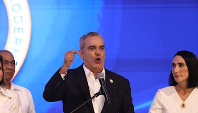 Gobernador Puerto Rico felicita a Abinader por reelección y "el progreso" en R.Dominicana