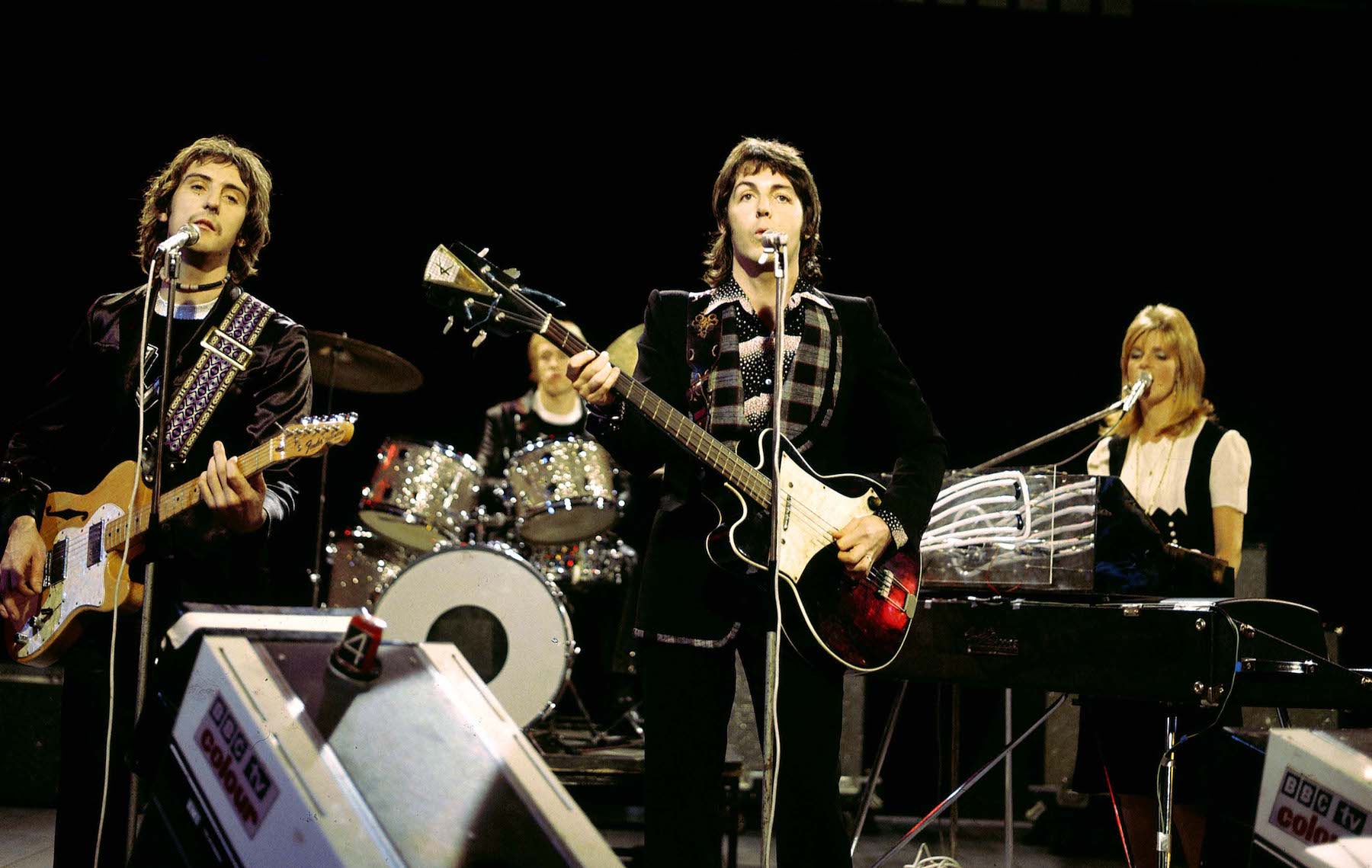 Hear Paul McCartney & Wings’ ‘Hi, Hi, Hi’ From Official Bootleg ‘One Hand Clapping’