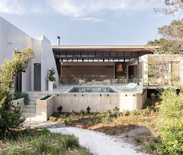 A Minimalist Mansion in Australia With Direct Beach Access Was Just Listed for $26.4 Million