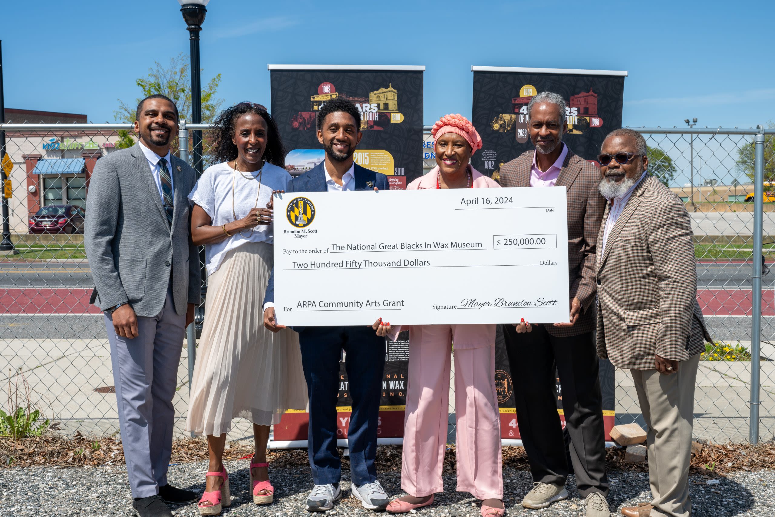 Mayor Scott, City Leaders Announce ‘Diversity in the Arts’ Grant Recipients - The Baltimore Times