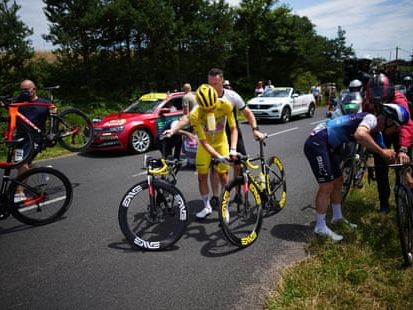 Tour de France 2024: Biniam Girmay lands hat-trick as Roglic caught in crash – live