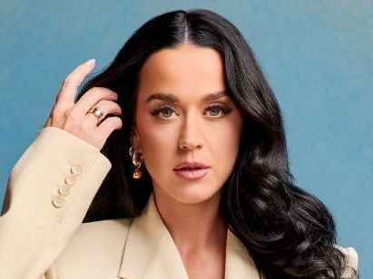 PSA: Katy Perry just chopped all her hair off into a shaggy wolf bob haircut