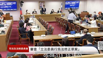 司委會吵鬧中散會！傅崐萁拍桌大罵 柯建銘高喊：國會已死│TVBS新聞網