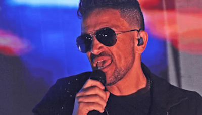 Peter Andre 'kicked off stage' while reliving 90s glory days