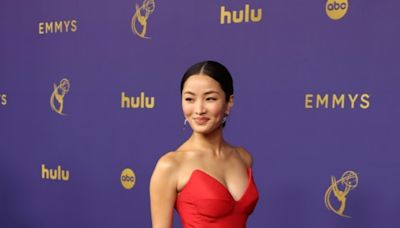 Los mejores "looks" de la resplandeciente alfombra roja de los Emmy