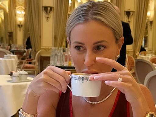 Roxy Jacenko shows off the 'shoe of summer' during holiday in France