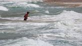 Continúan peligrosas las playas del norte de Puerto Rico