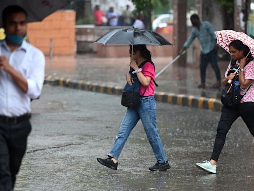 IMD Cautions Coastal Karnataka Fishermen Amidst Heavy Rain Forecast; Details Inside