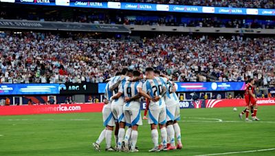 El 1x1 de la SELECCIÓN ARGENTINA: Rodrigo De Paul y Julián Álvarez, los puntos altos de un equipo que va por más gloria