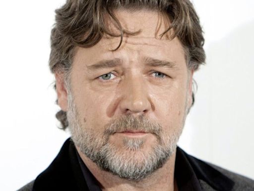 Hollywood A-lister Russell Crowe to join stars in visit to border village