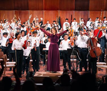 Alondra de la Parra convierte el Caribe mexicano en el epicentro de la música de orquesta