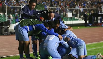 2-1. Dos brasileños golpean a Flamengo en La Paz y Bolívar mantiene su marcha perfecta