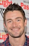 Robert Buckley