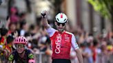 Giro d'Italia: Benjamin Thomas wins dramatic stage 5 as breakaway holds off charging field in Lucca