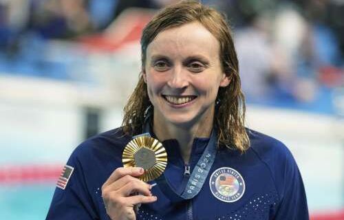 Katie Ledecky swims into history with 800 freestyle victory at the Paris Olympics