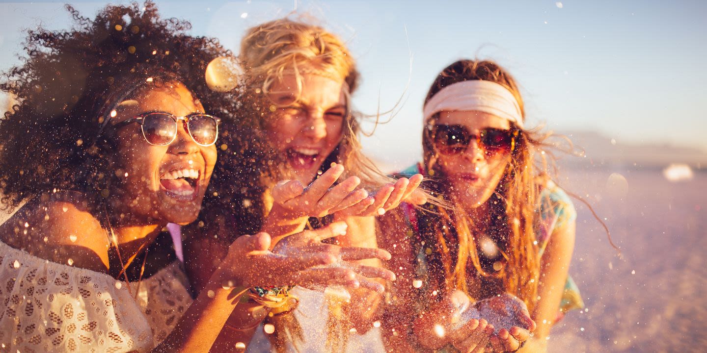 Your guide to nailing finances on holiday with friends (without an argument)