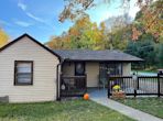 3076 Swamp St NE, Hartville OH 44632