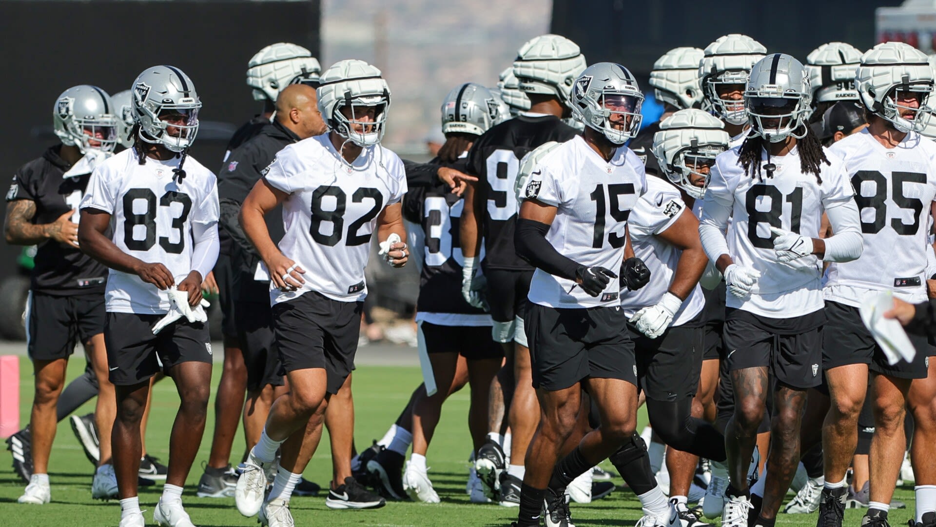 Raiders in talks to hold training camp in Costa Mesa, California