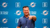 Gratitude & tears: ‘I finally got that win,’ Dolphins great Zach Thomas says as Hall awaits | Opinion