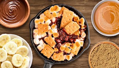 The Toppings You Need To Make The Best S'mores Nachos