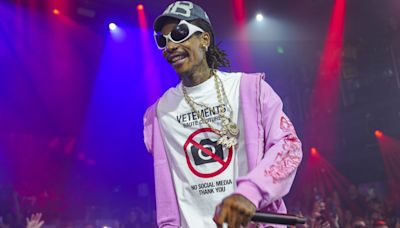 Wiz Khalifa goes to strip clubs with his mum